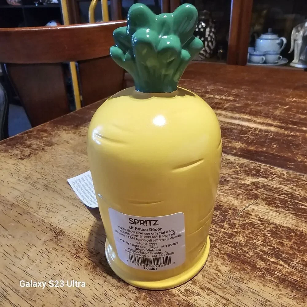 TARGET SPRITZ Easter Carrot House Lamp Polyresin 5.88